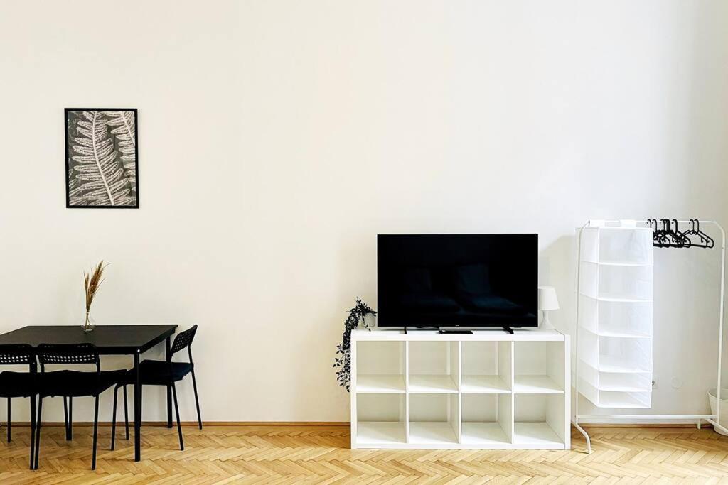 וינה City-Center-Apartment Hip Area, Big & New מראה חיצוני תמונה